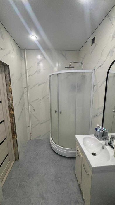 продам 2 комнатную квартиру