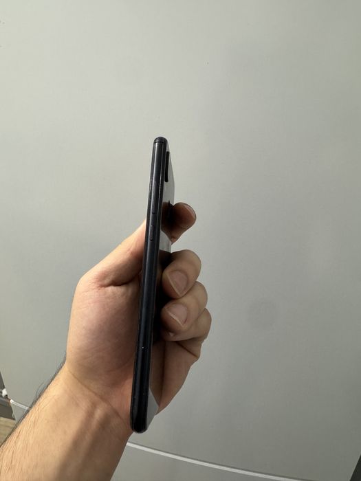 Телефон Huawei p20 lite