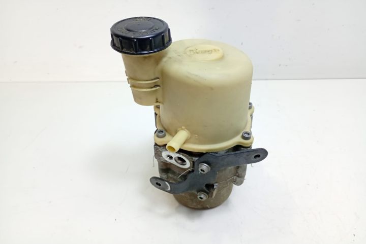 Pompa  Servodirectie 8200385183C Dacia Logan prima generatie