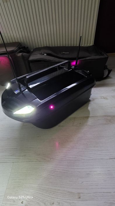 CarpLounge Rt4 лодка за захранка