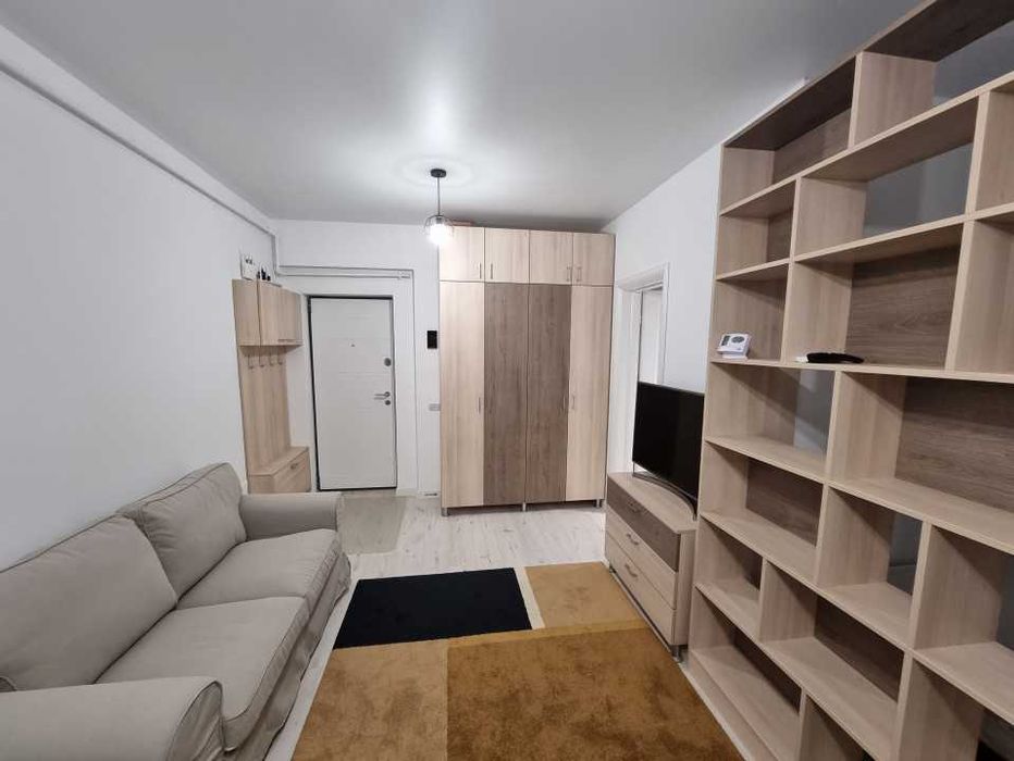 Proprietar, inchiriez garsoniera tip studio in Central Address Residence