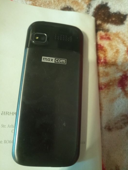 Telefon MaxCom dual SIM