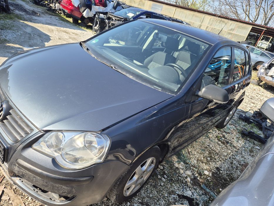VW-POLO na 4asti