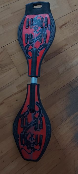 waveboard rosu cu model dragon