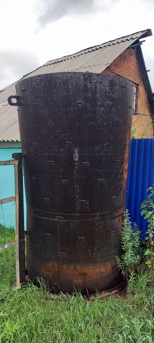 Продам железный Бак