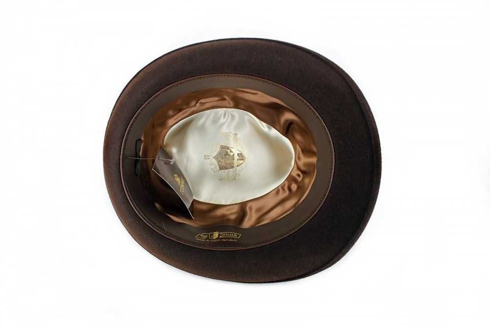 Palarie din Fetru Iepure "Tonak" - (neagra, gri, maron si kaki)