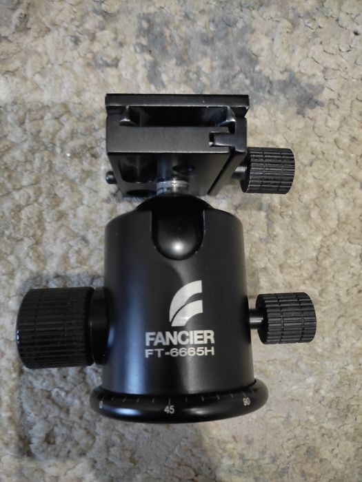 Штатив ,монопод,мольберт трансформер.