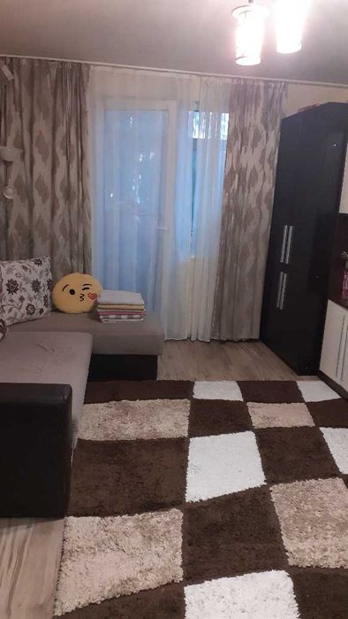 De inchiriat ,apartament decomandat  – 55 mp/ 2camere