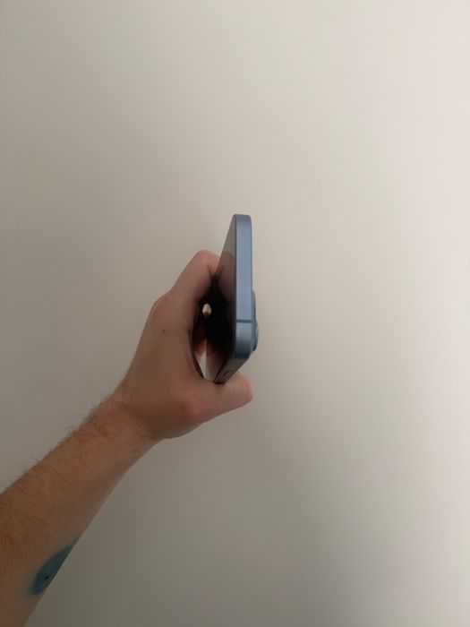 Продам iphone 14 128 gb