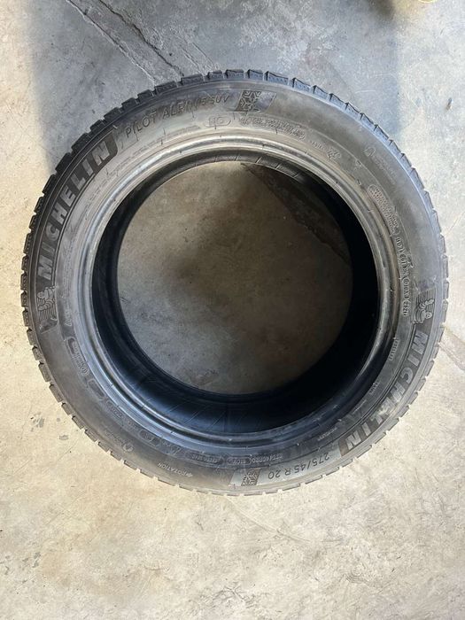 Michelin PilotAlpin SUV 305/40/20 275/45/20