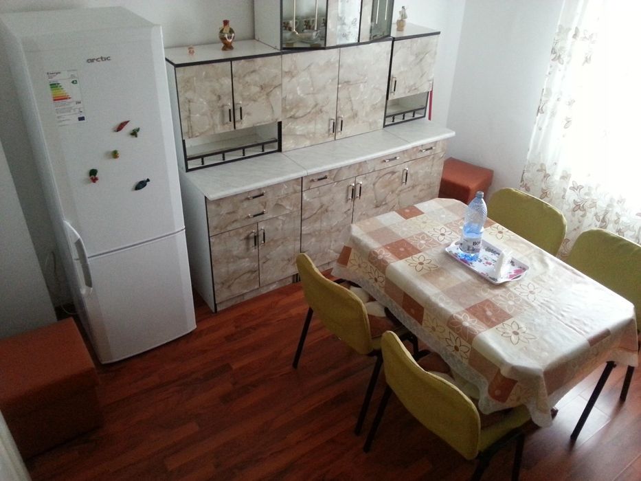 Apartament cu 3 camere