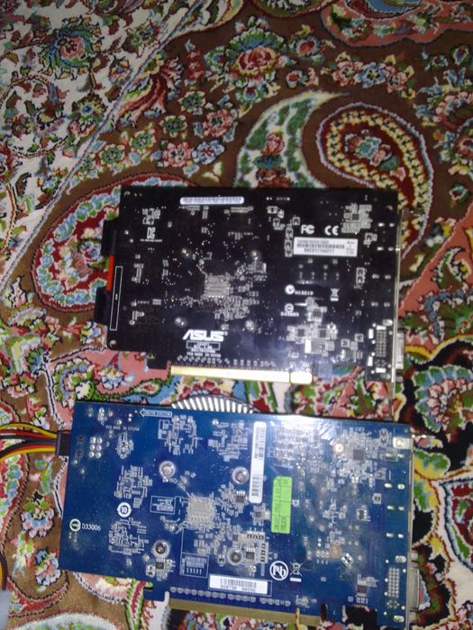 2 платы и видеокарты