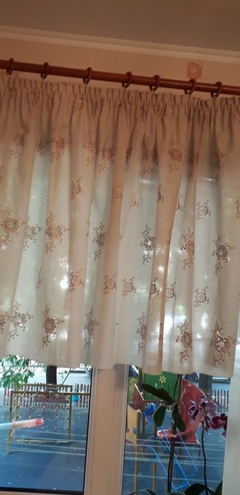 Завеса за прозорец