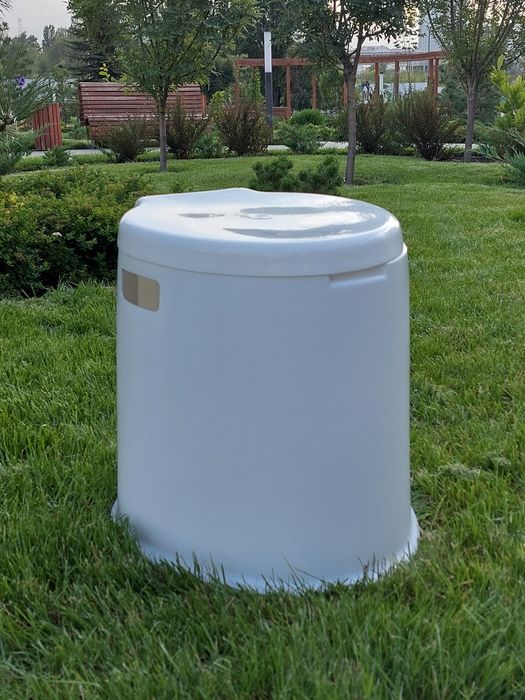 Туалет для дачи, биотуалет