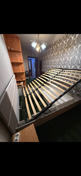 Продам двухспальную кровать