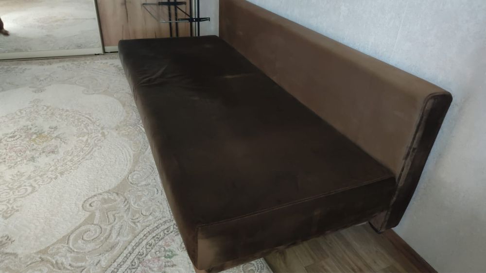 Продам диван в отличном состоянии
