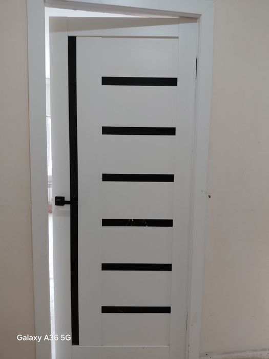 Есік сатамын  4  дана