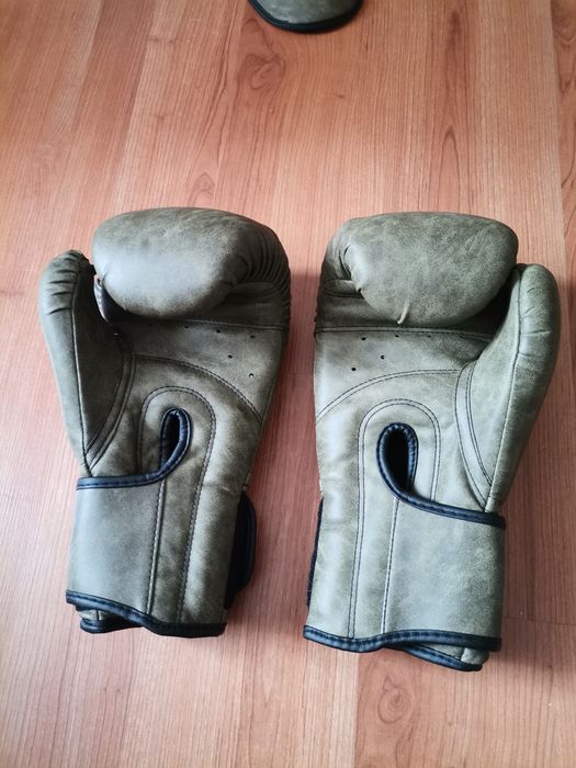 Комплект за бойни спортове