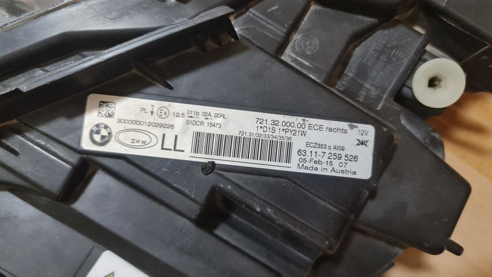 Far xenon dreapta BMW 3 F30 F31 7259526