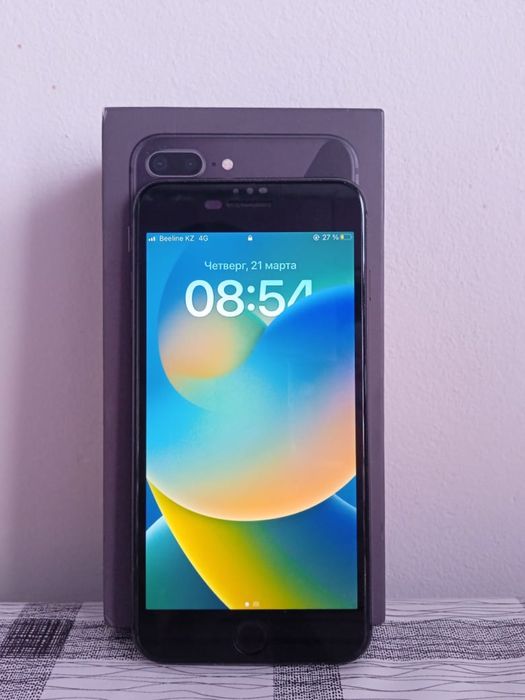 iPhone 8+ в идеальном состоянии!
