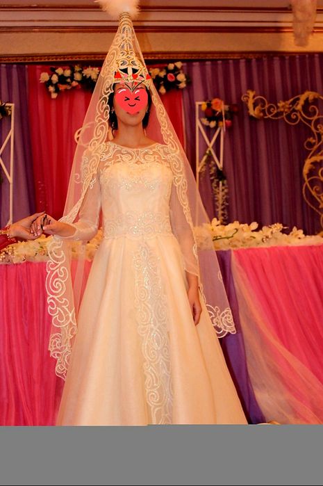 Продам платье для узату