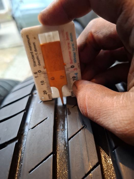 2 Летни гуми Goodyear 215/60/16 ДОТ22 7мм