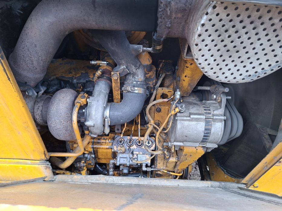 Buldozer Caterpillar D4