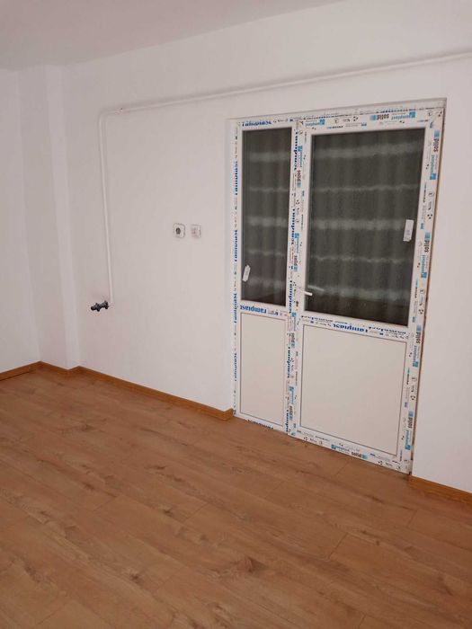 Casa de  vanzare , zona pod Brailita