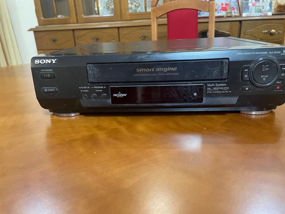Видеомагнитофон Sony