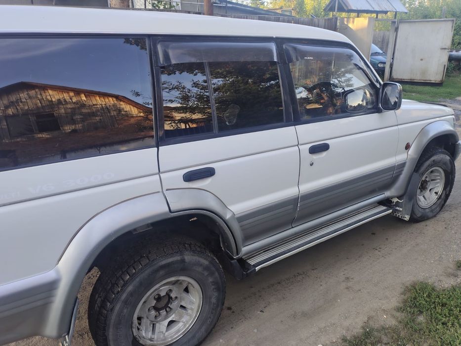 Продам mitsubishi Pajero