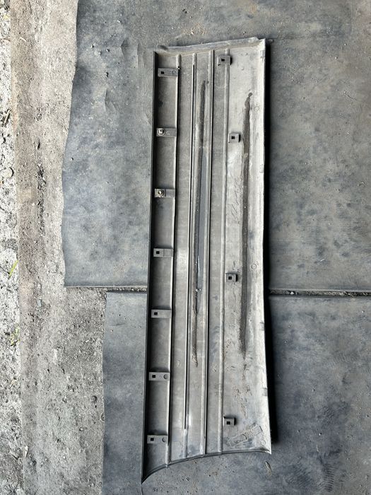 Молдинги Toyota Estima Emina