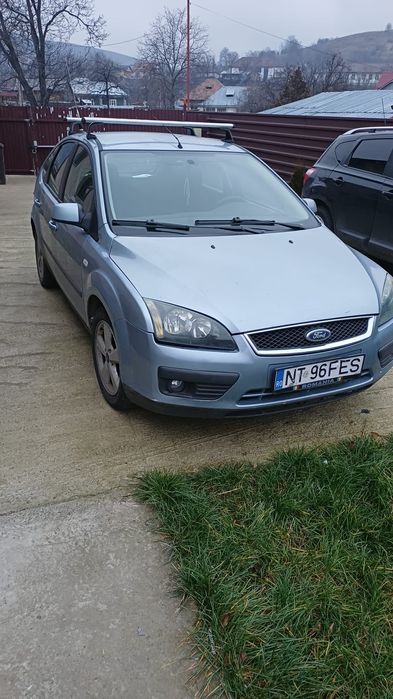 Vând Ford focus 2