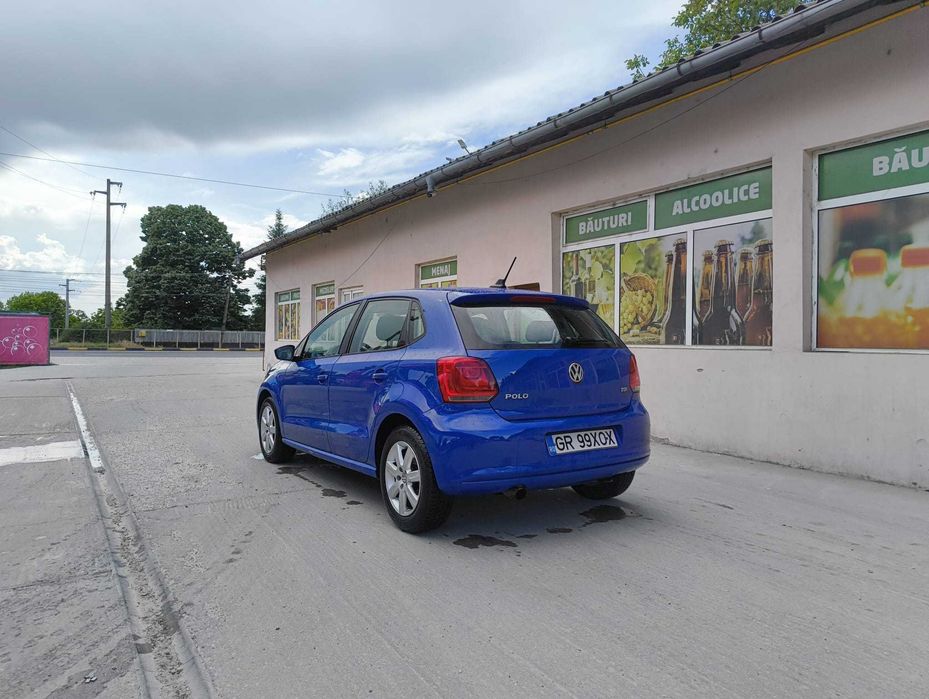 VOLKSWAGEN Polo 2011 — imagine 3