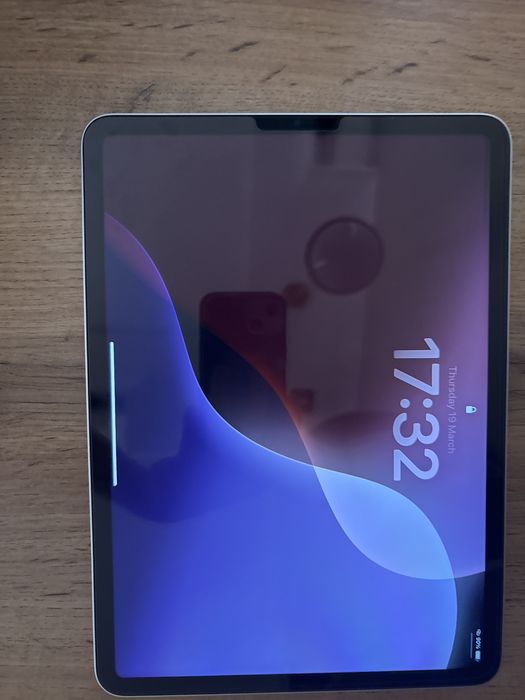 Ipad pro 4 m2 срочно продаю