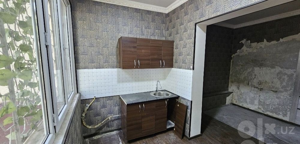 Сдается 2 х  комнатная квартира Юнусабаде 10