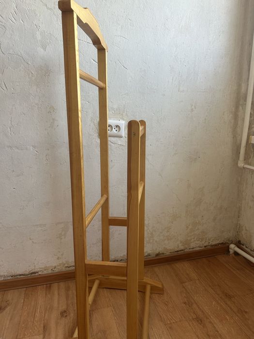 Напольная вешалка