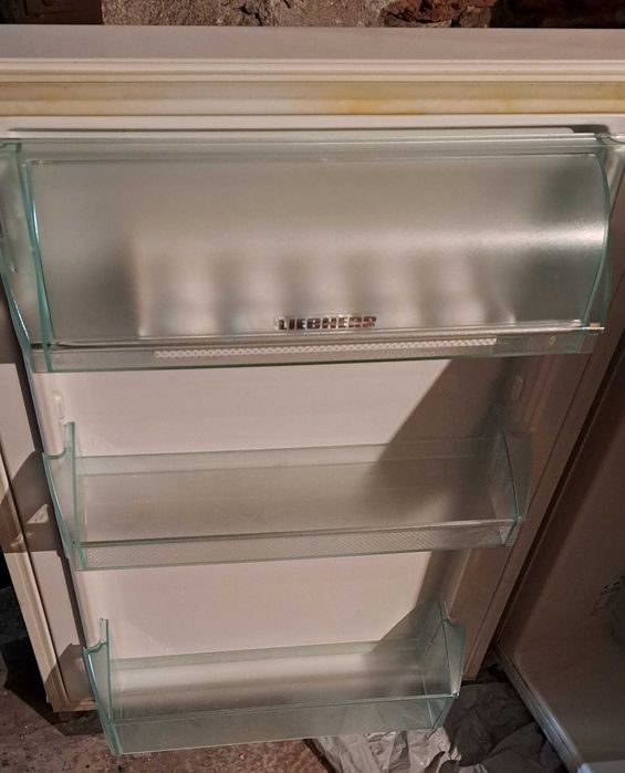 Хладилник Либхер в отлично състояние