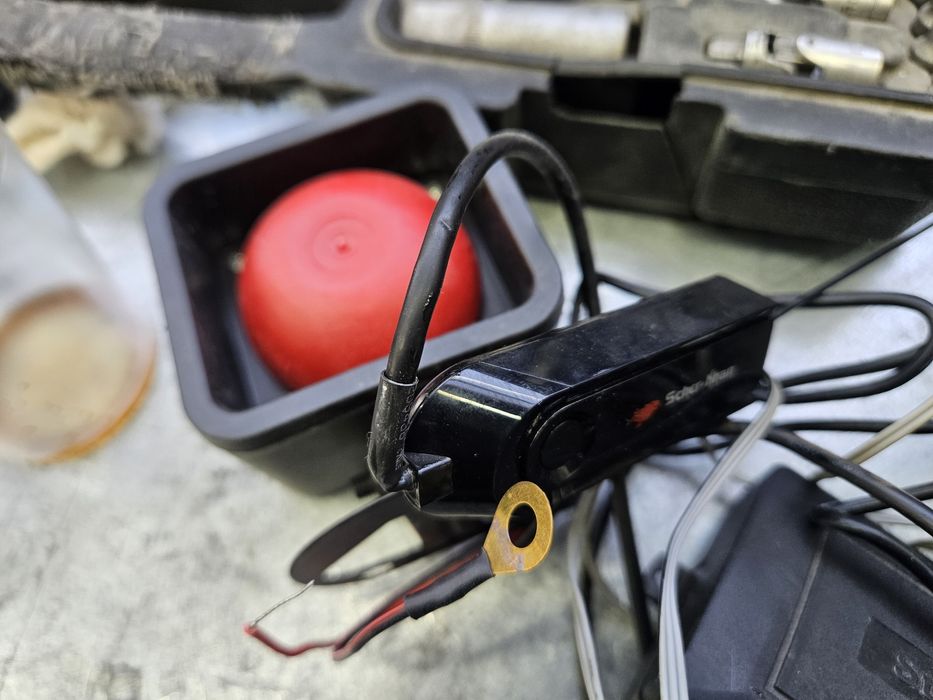 Продам автосигнализацию Scher-Khan Megicar