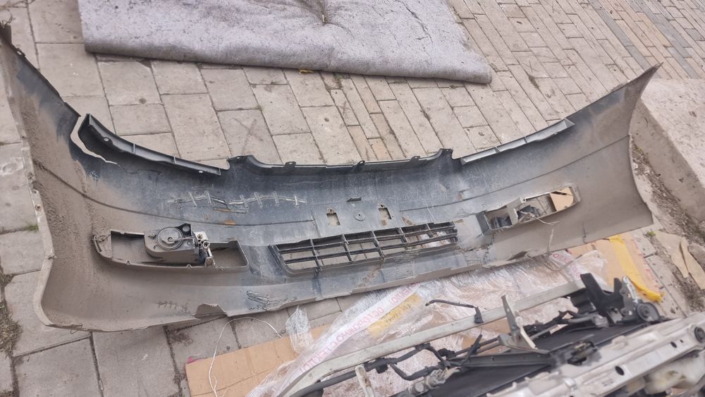 Бампер, радиатор кондиционера, вентиляторы, фары