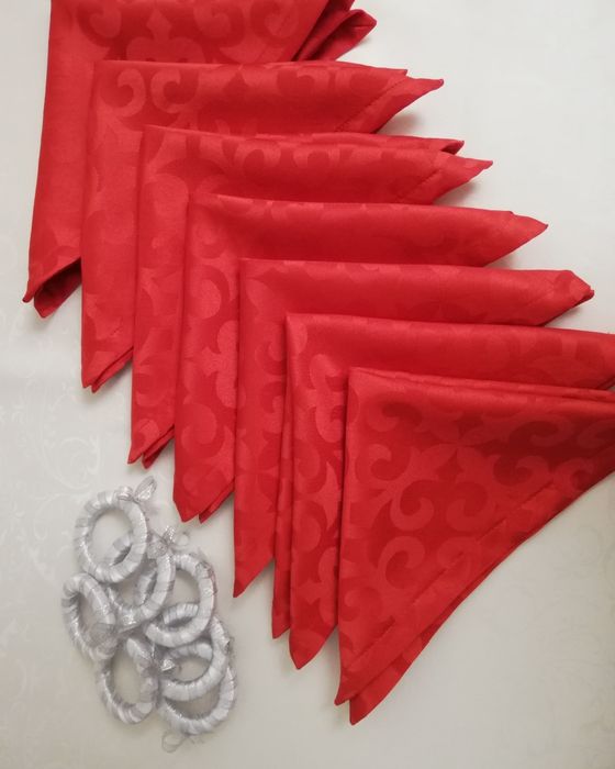 Сервирочные салфетки ручной работы