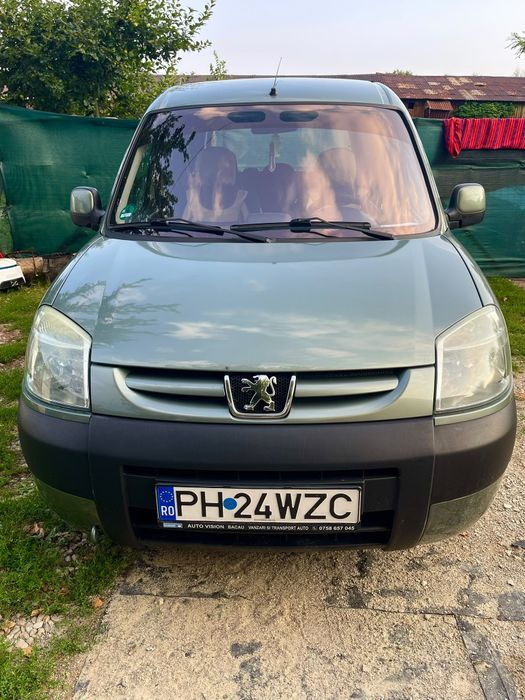 Vând Peugeot Partner