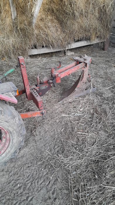 Vând tractor Valpadana