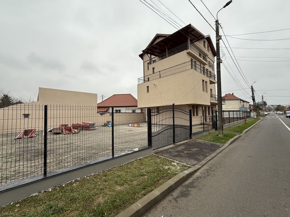 Apartament 2 Camere in Bloc Nou Etaj 1 Strada Poligonului