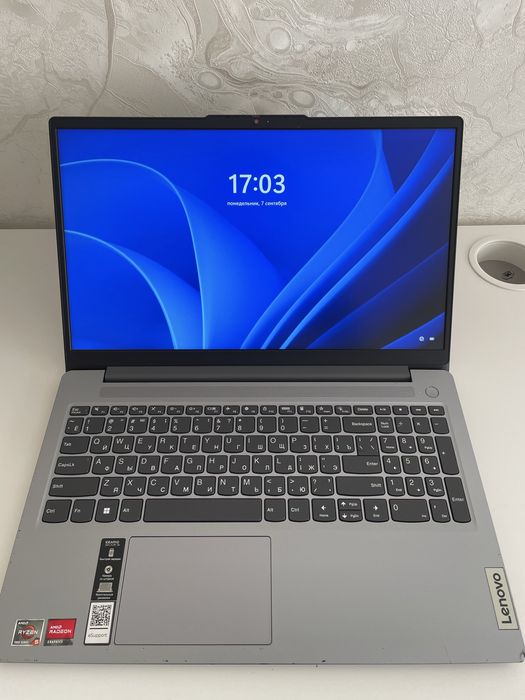 IdeaPad Slim 3 rysen 5 amd