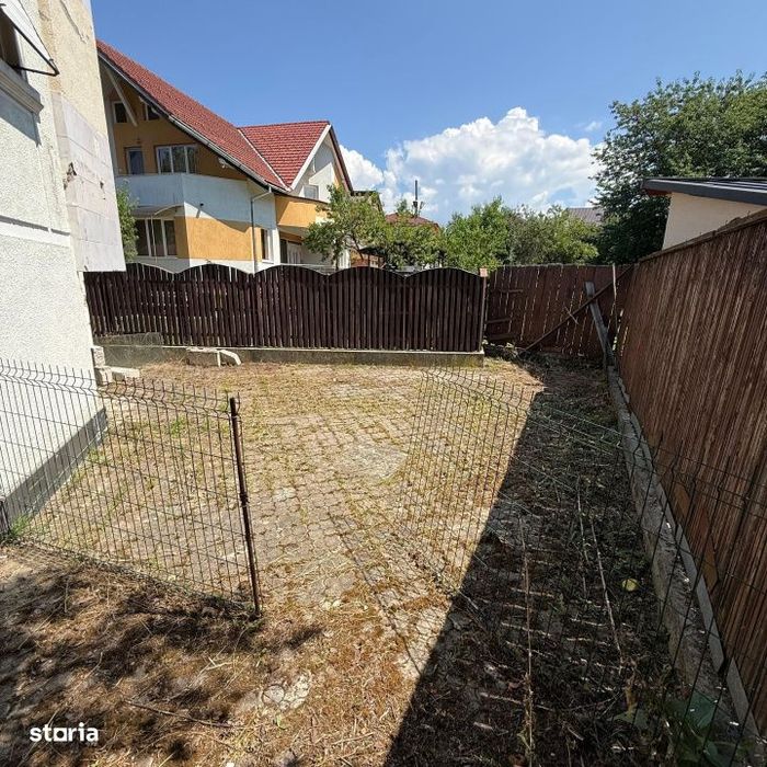 Doua cladiri ,1.000 mp teren, Str. Iuliu Maniu