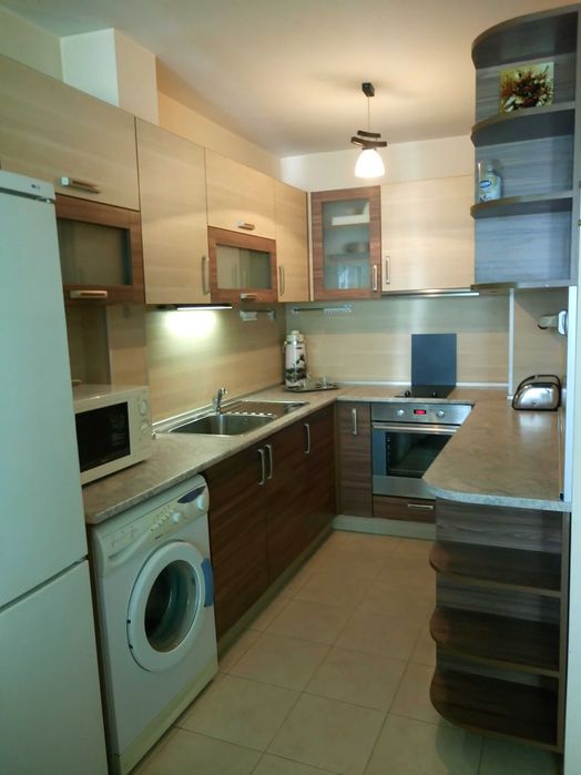 Продава се Тристаен апартамент в Варна, Гранд Мол Варна - 80 кв.м за 2313 €/кв.м - Снимка #1