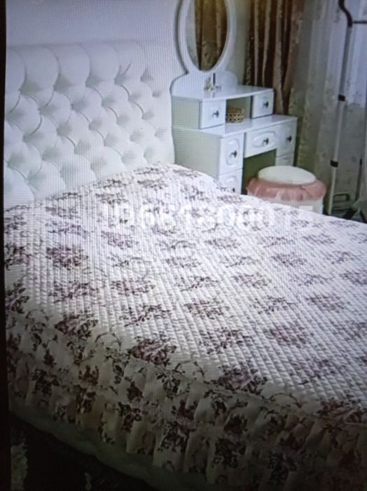 Продам двухспальную кровать
