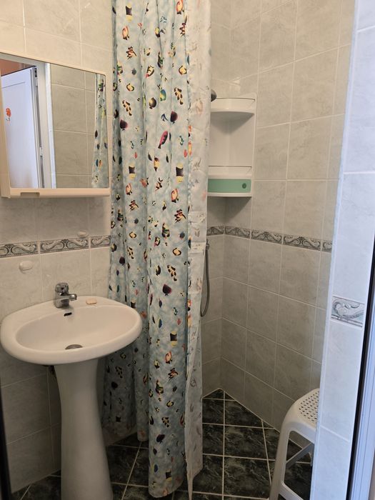 Дава под наем 2-стаен Виница, център