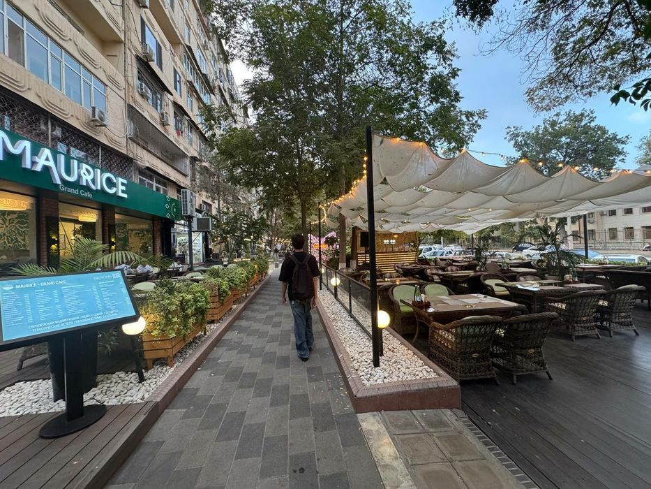 Продаётся ресторан 185 м² + терраса 400 м² у гостиницы Россия