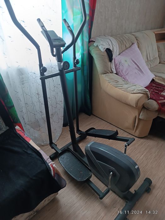 Продам треножор почти новый